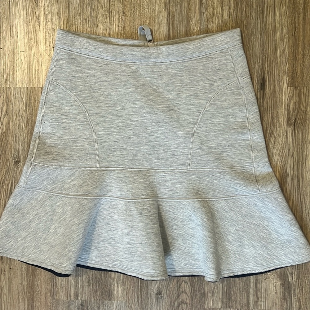 J.CREW Size XS Flared Back Zip Neoprene Surf Skirt Gray.
